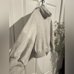 GAP light grey sport sweater with turtleneck feature XS like new!